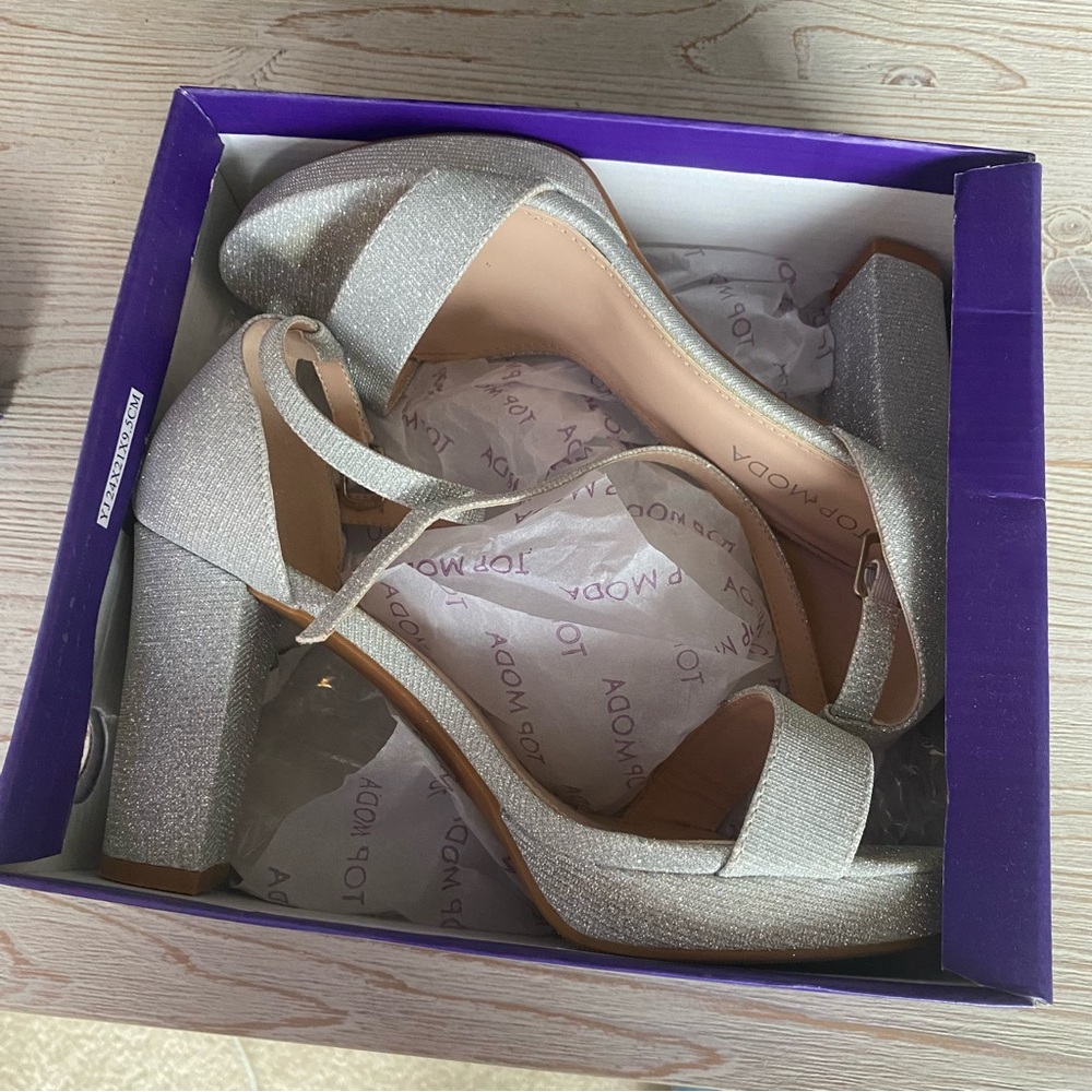 Top Moda Silver Platform High Heels🤍